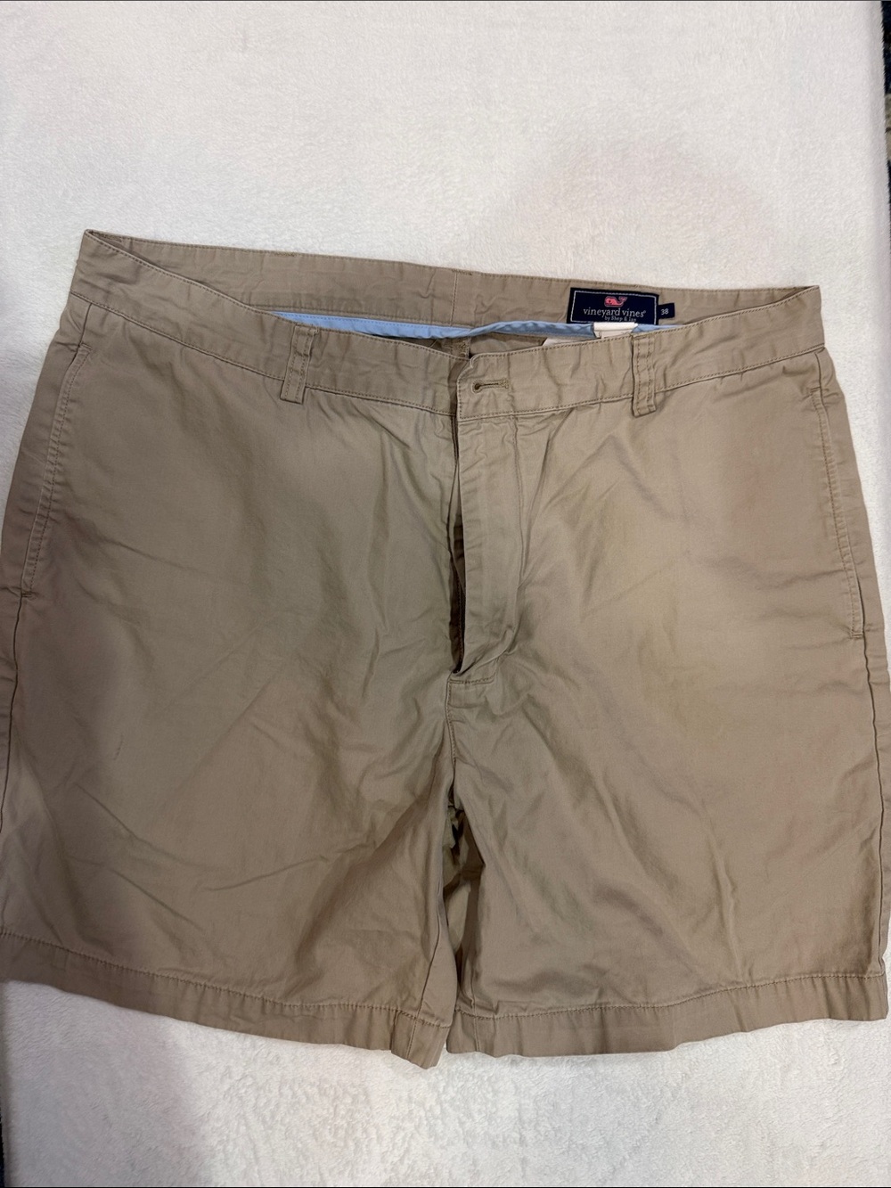 Vineyard Vines Men's Tan Flat-Front Cotton Shorts